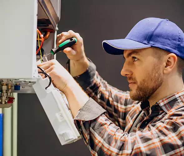 Expert Plumber for Tankless Water Heater Maintenance in South Hill, WA: Schedule Professional Maintenance Services with Us