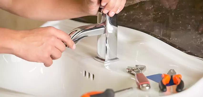 Bathtub Faucet Replacement in South Hill